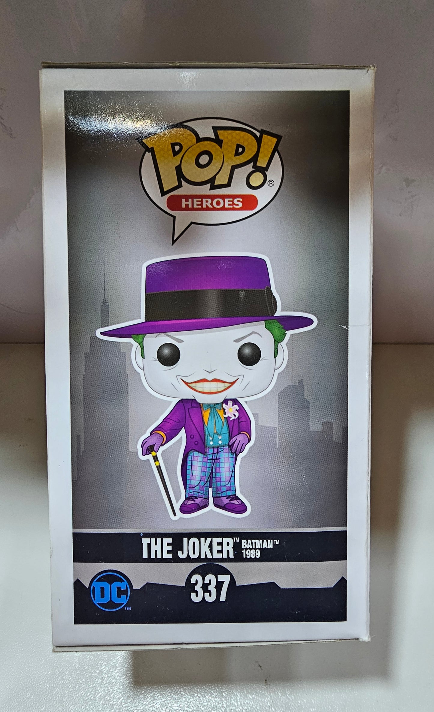 Funko Pop DC Comics Batman The Joker 337 (La Caja puede no estar perfecta ver fotos)
